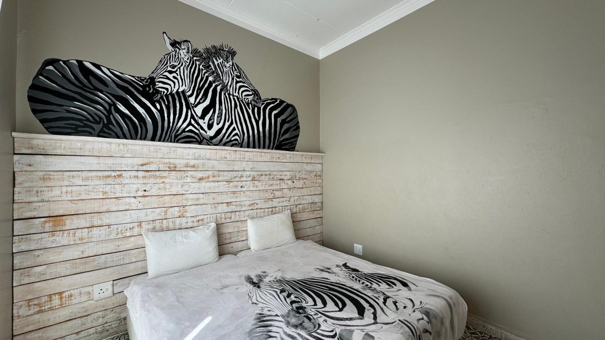 Paradisegarden Backpackers Windhoek Exterior foto